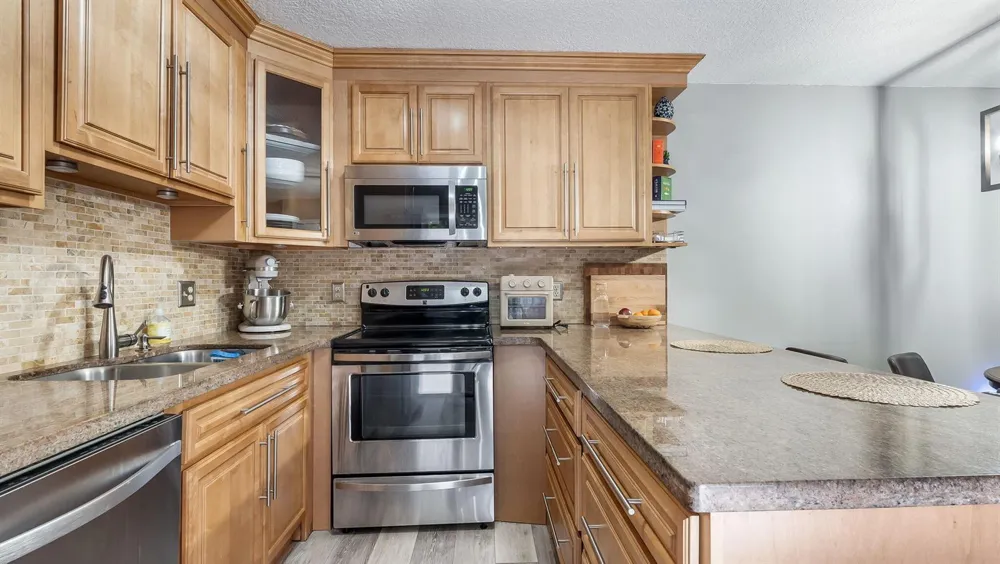 725 NW 99th Circle Plantation, FL 33324