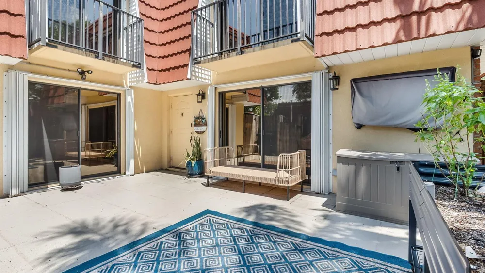 725 NW 99th Circle Plantation, FL 33324