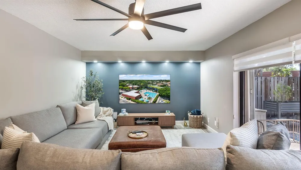 725 NW 99th Circle Plantation, FL 33324