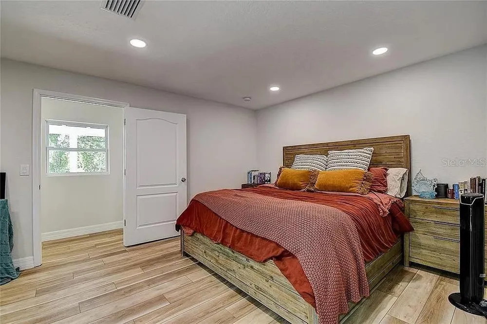 4723 THOMAS HOBY PLACE Sarasota, FL 34241