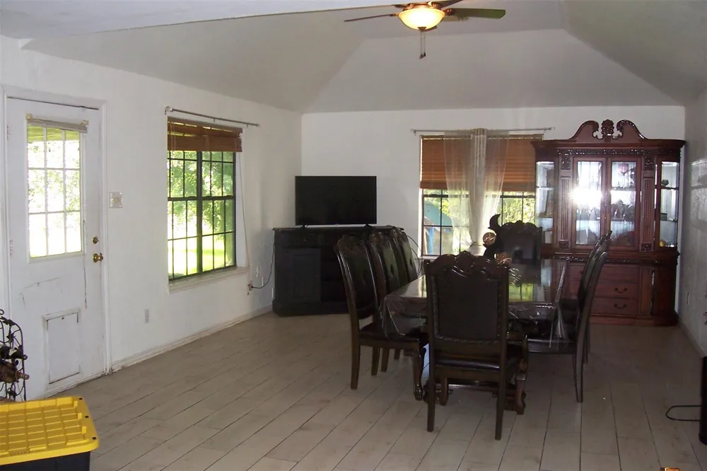 12110 Hillcrest Dr Pinehurst, TX 77362