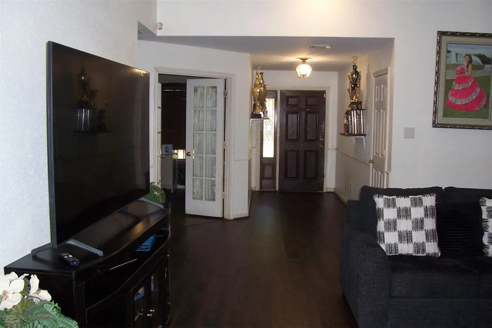 12110 Hillcrest Dr Pinehurst, TX 77362