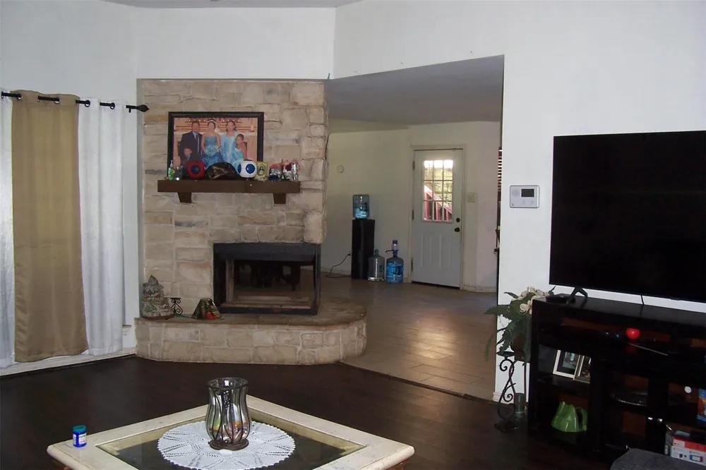 12110 Hillcrest Dr Pinehurst, TX 77362