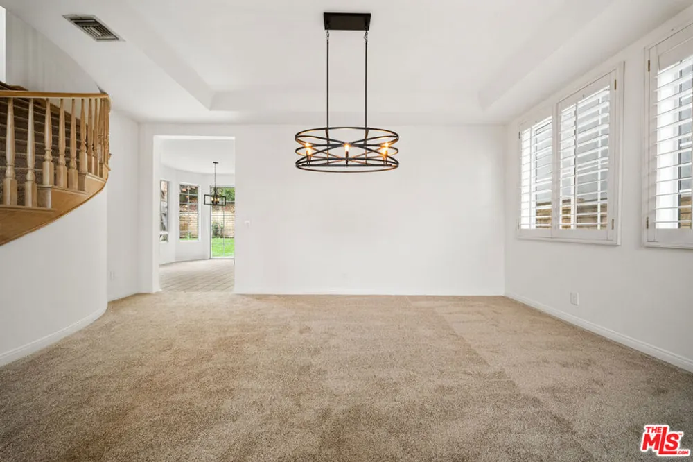 4144 Colfax Avenue Studio City, CA 91604