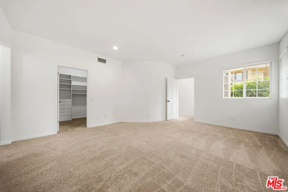 4144 Colfax Avenue Studio City, CA 91604