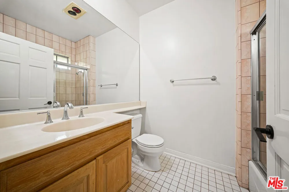 4144 Colfax Avenue Studio City, CA 91604
