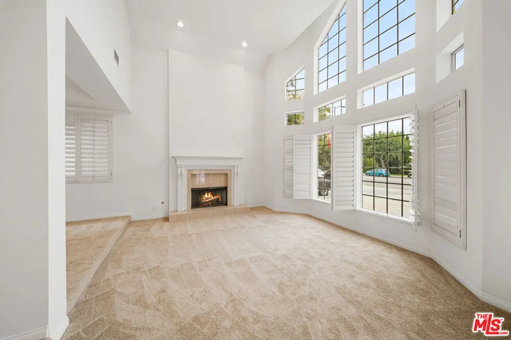 4144 Colfax Avenue Studio City, CA 91604