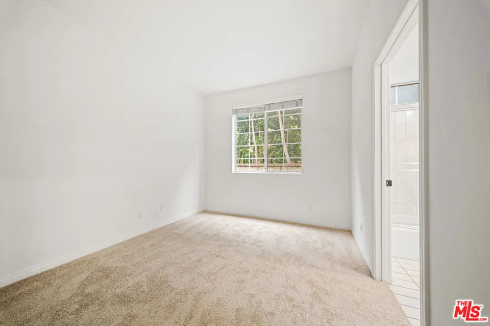 4144 Colfax Avenue Studio City, CA 91604