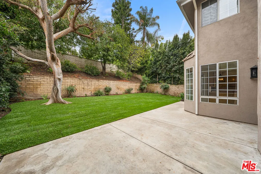 4144 Colfax Avenue Studio City, CA 91604