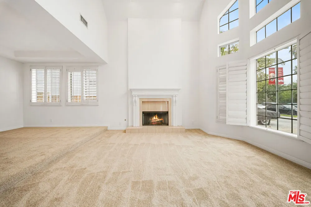 4144 Colfax Avenue Studio City, CA 91604