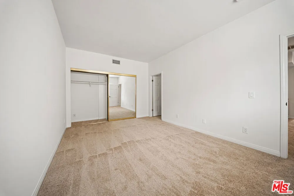 4144 Colfax Avenue Studio City, CA 91604