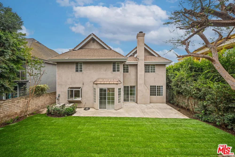 4144 Colfax Avenue Studio City, CA 91604