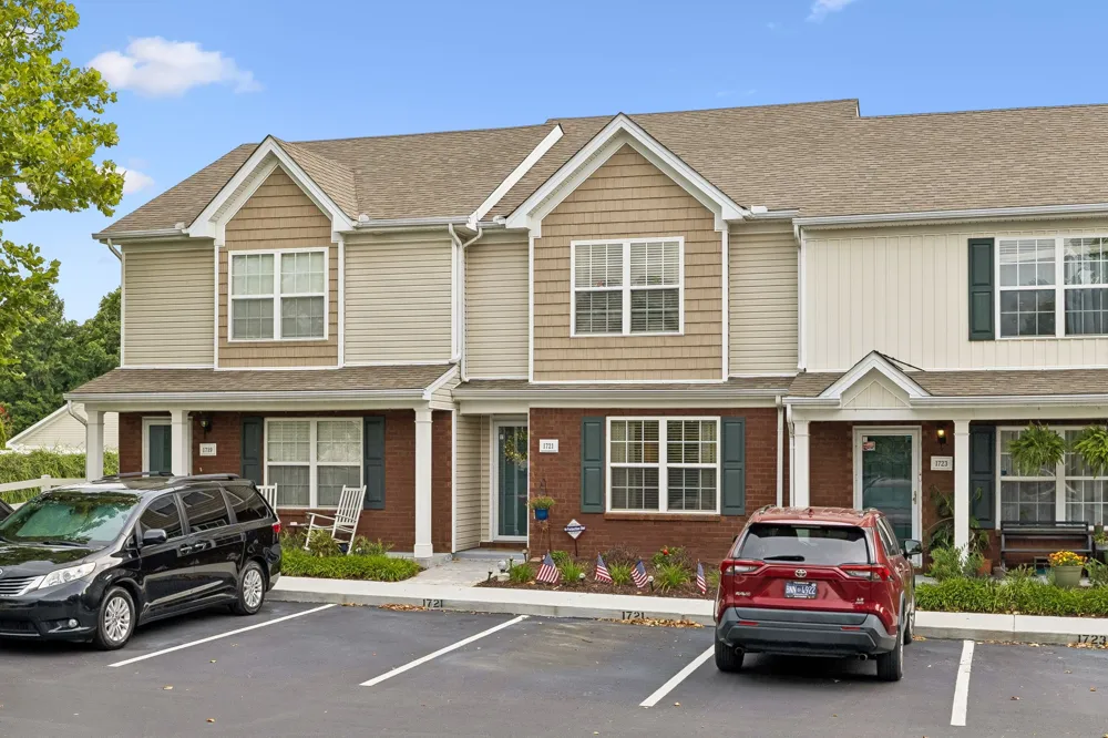 1721 Red Jacket Dr Antioch, TN 37013