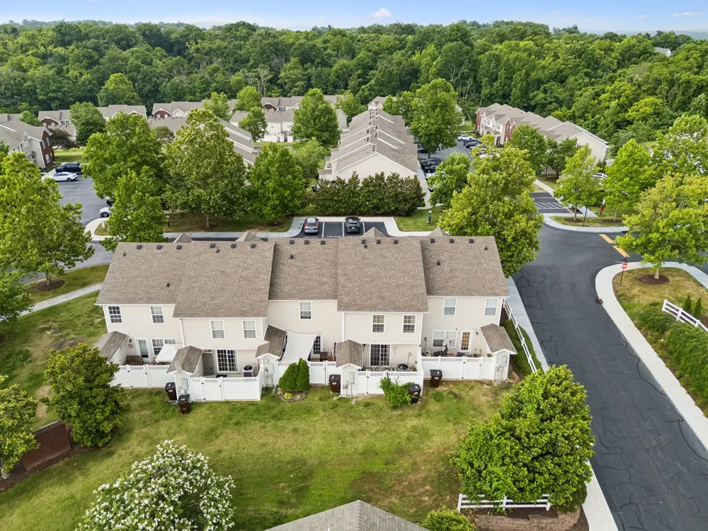 1721 Red Jacket Dr Antioch, TN 37013