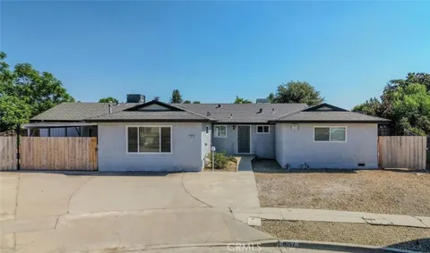1657 E Paul