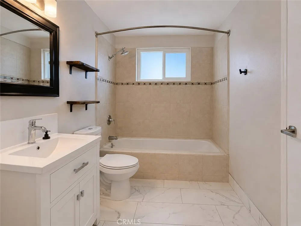 1657 E Paul Fresno, CA 93710