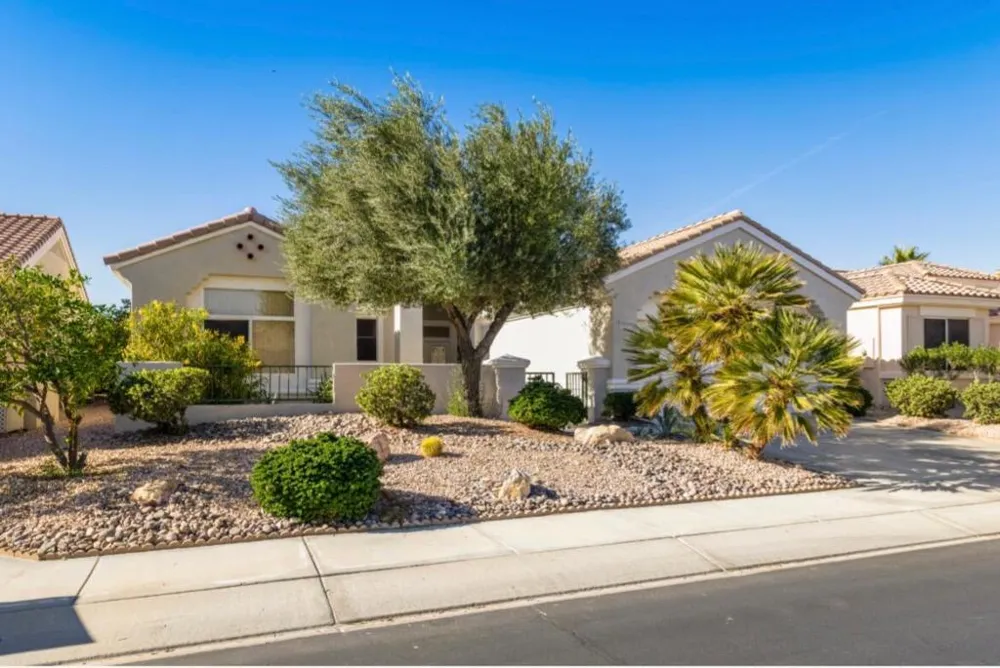 37521 Mojave Sage Street Palm Desert, CA 92211