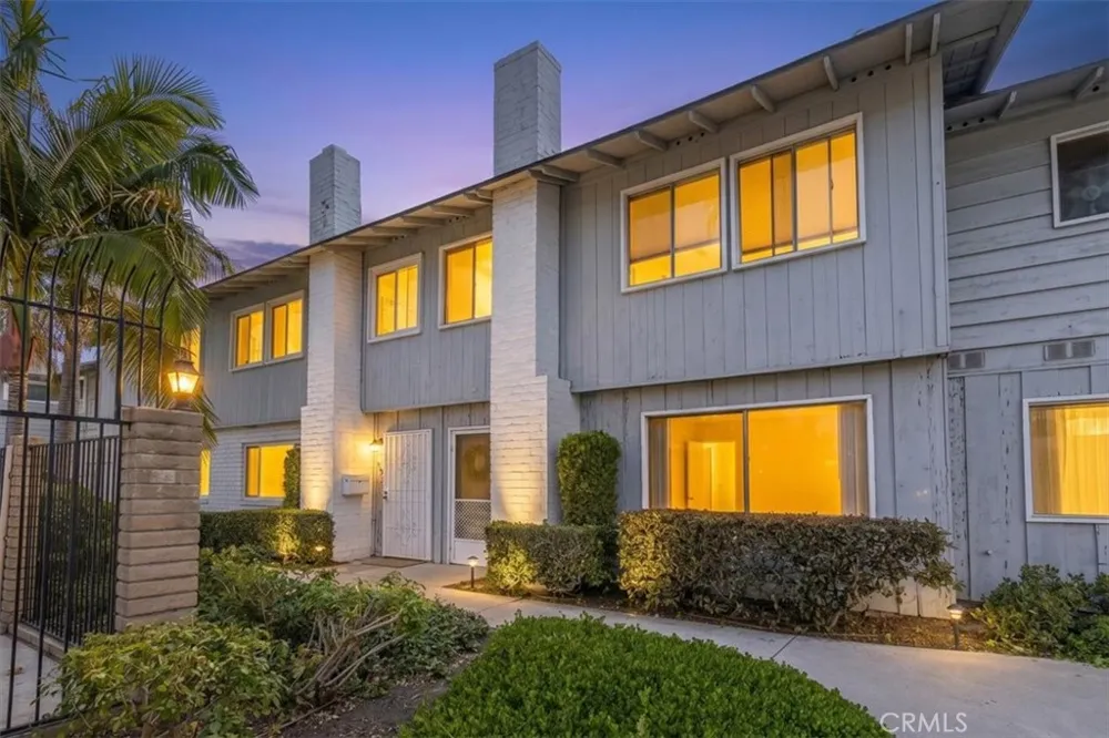 1310 Placentia Fullerton, CA 92831