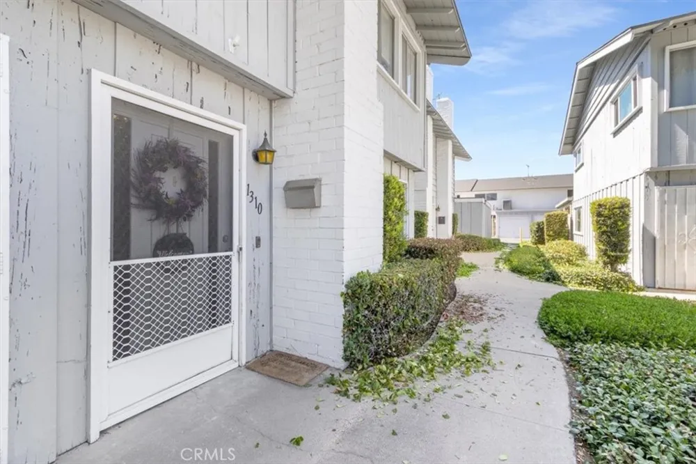 1310 Placentia Fullerton, CA 92831