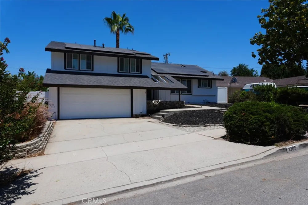 1305 Wickford Brea, CA 92821