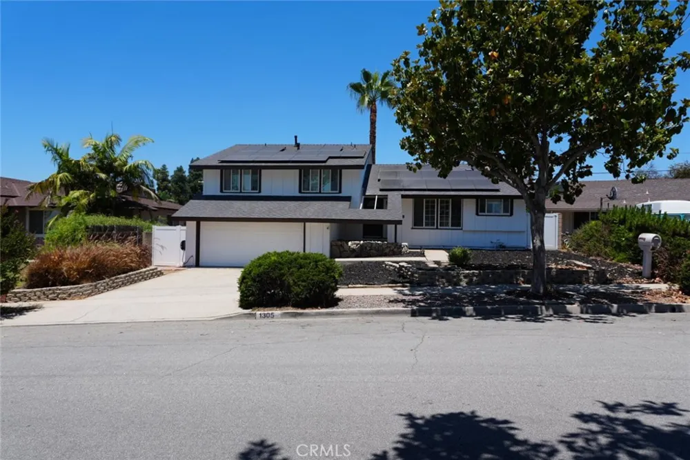 1305 Wickford Brea, CA 92821