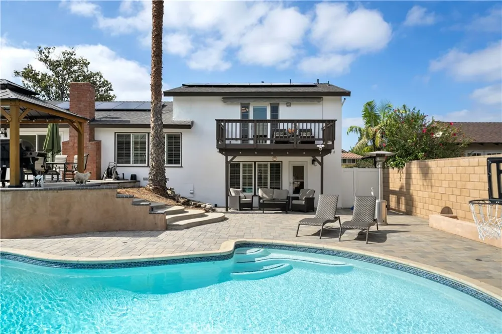1305 Wickford Brea, CA 92821