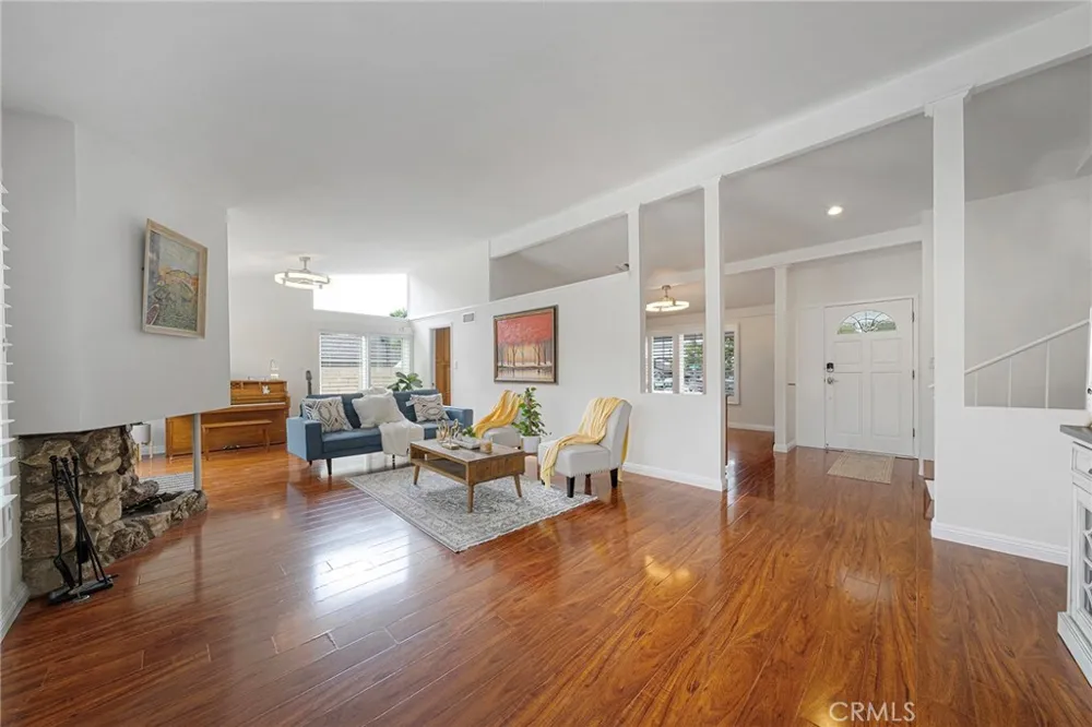 1305 Wickford Brea, CA 92821