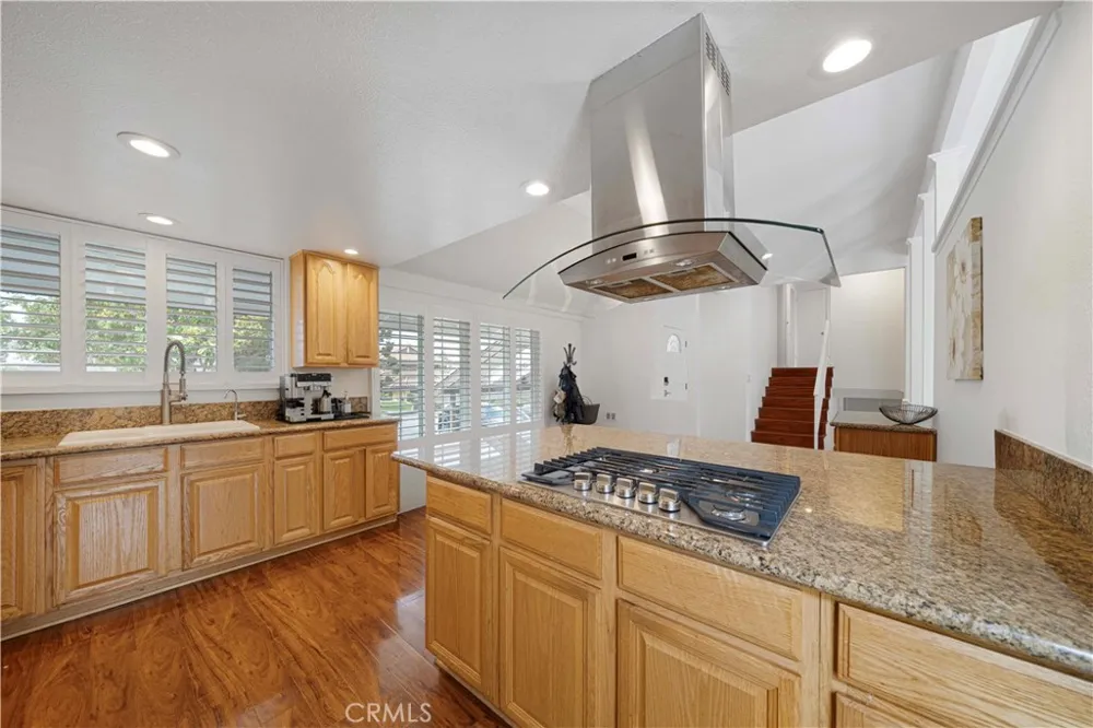 1305 Wickford Brea, CA 92821
