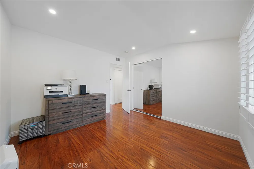 1305 Wickford Brea, CA 92821