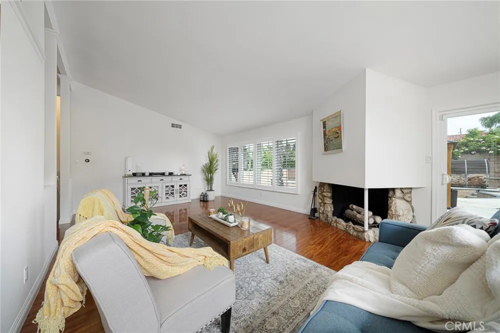 1305 Wickford Brea, CA 92821