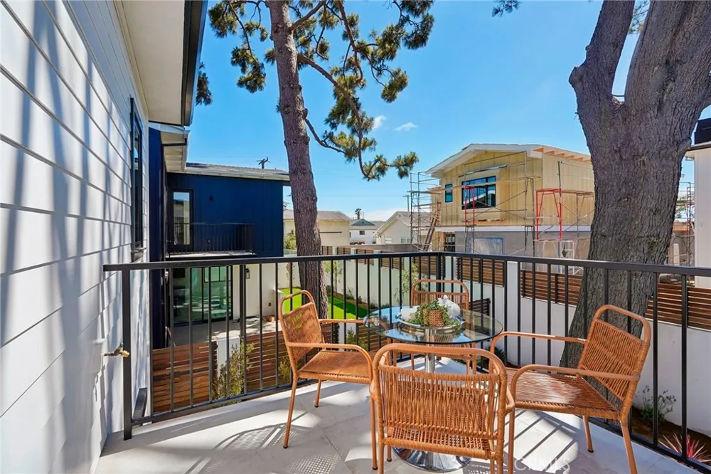 17007 Haas Avenue Torrance, CA 90504