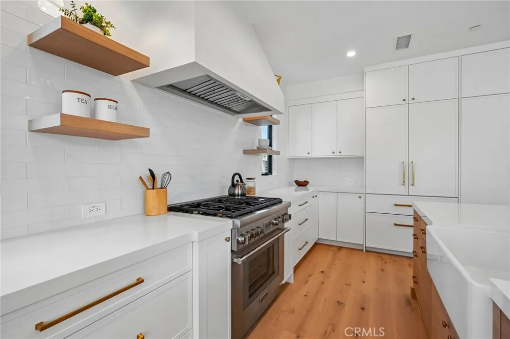 17007 Haas Avenue Torrance, CA 90504