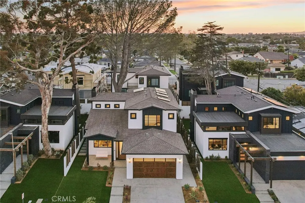17007 Haas Avenue Torrance, CA 90504