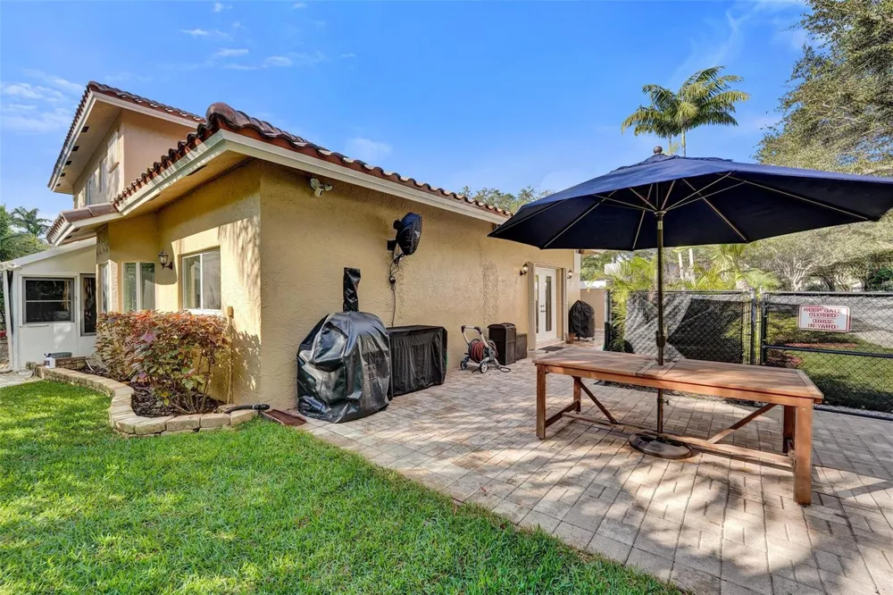 11300 Knot Way Cooper City, FL 33026