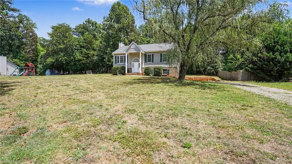 5204 Buckley Forest Trail Walkertown, NC 27051
