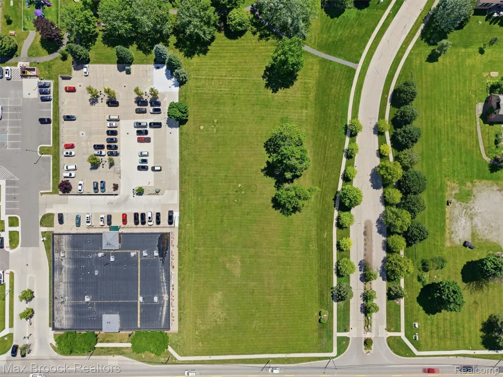57750 Van Dyke Road Washington Township, MI 48094