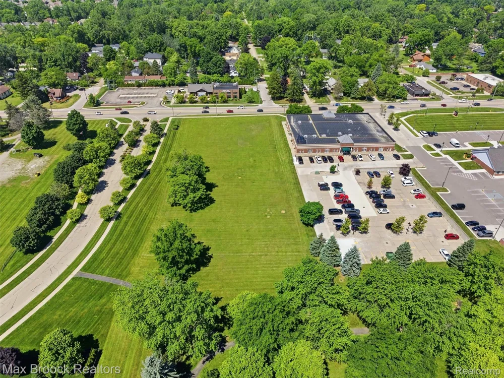 57750 Van Dyke Road Washington Township, MI 48094
