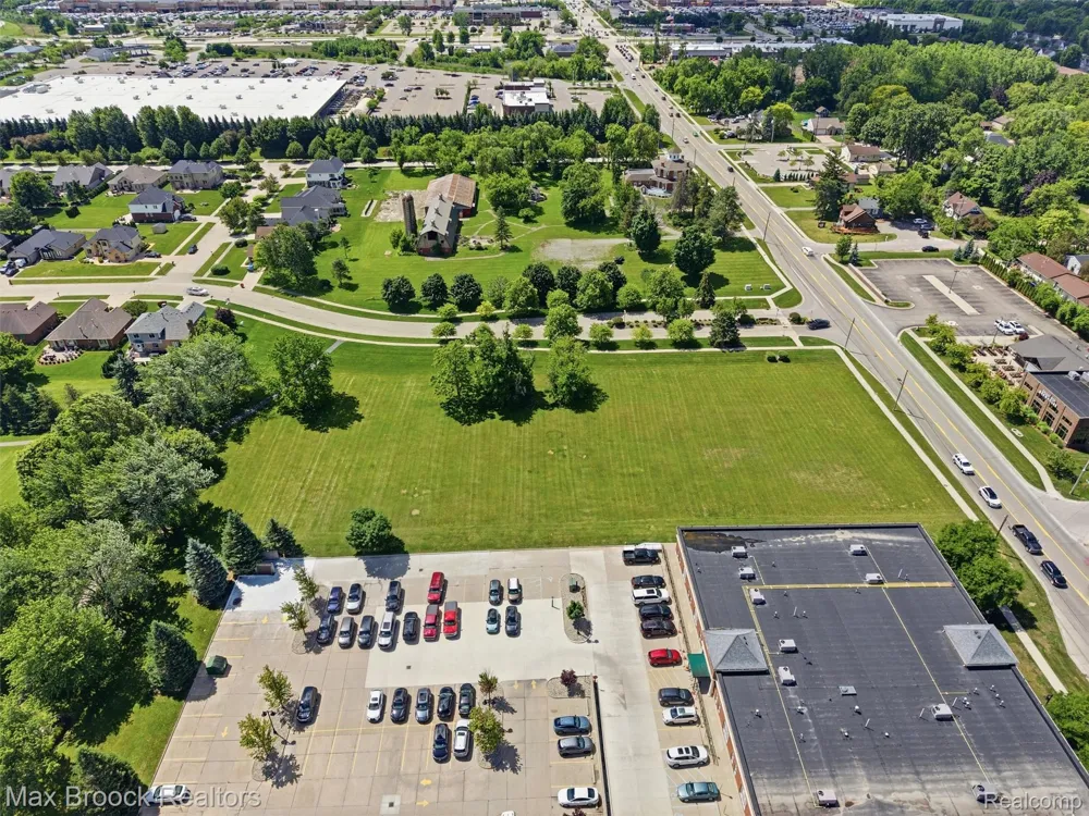 57750 Van Dyke Road Washington Township, MI 48094