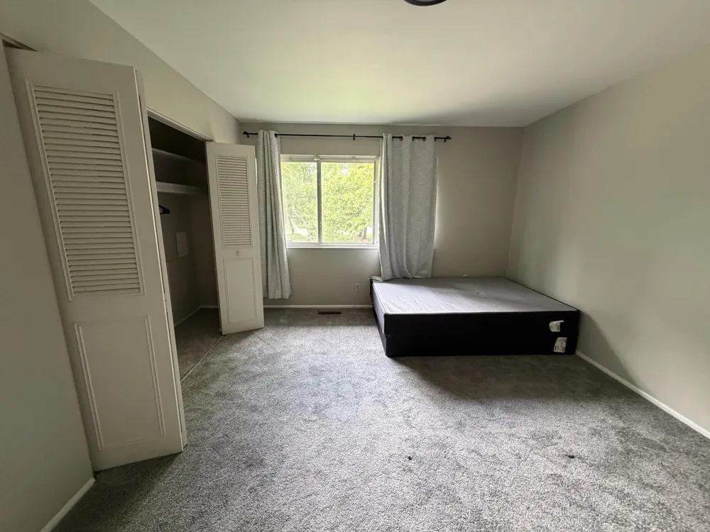 3439 Kenbrooke Court Kalamazoo City, MI 49006
