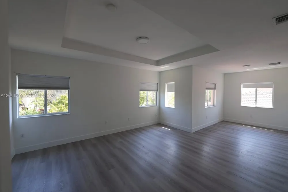 8836 SW 221 TERR Miami, FL 33190