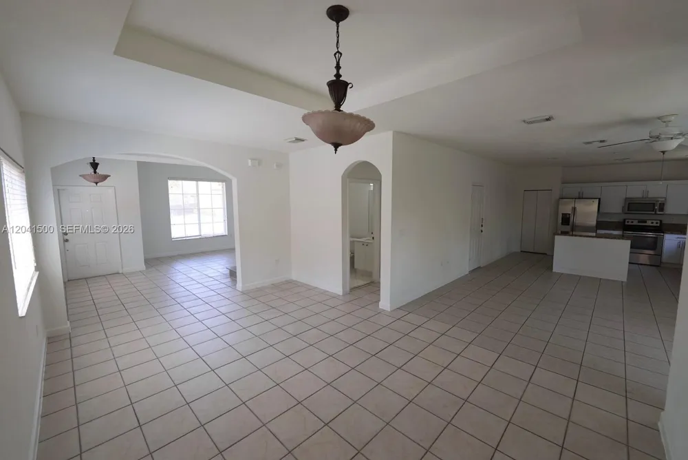 8836 SW 221 TERR Miami, FL 33190