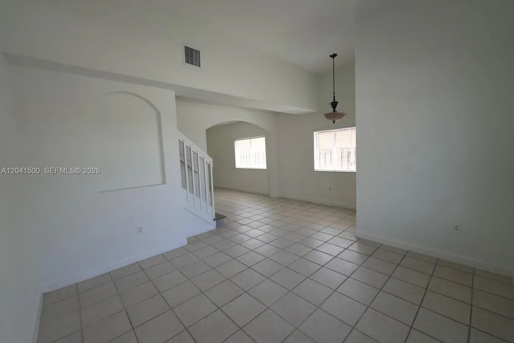 8836 SW 221 TERR Miami, FL 33190
