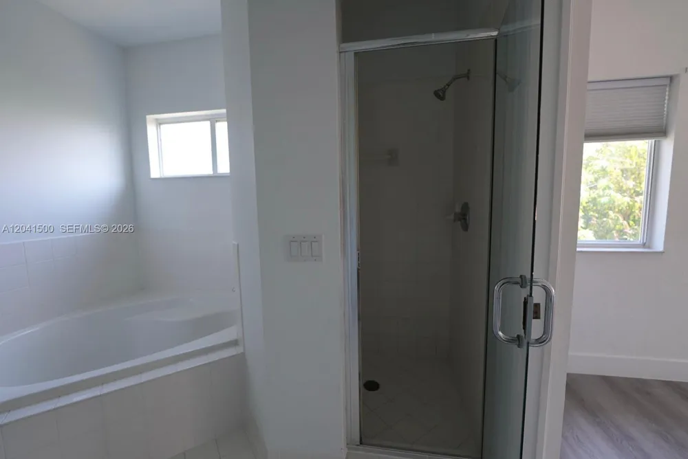 8836 SW 221 TERR Miami, FL 33190