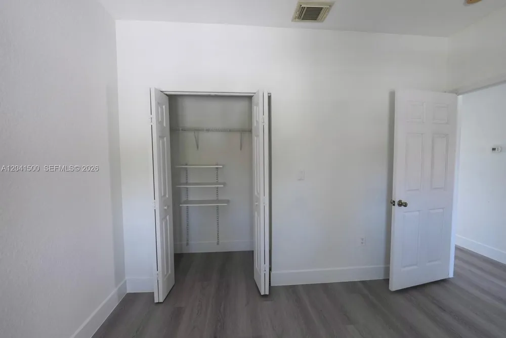 8836 SW 221 TERR Miami, FL 33190