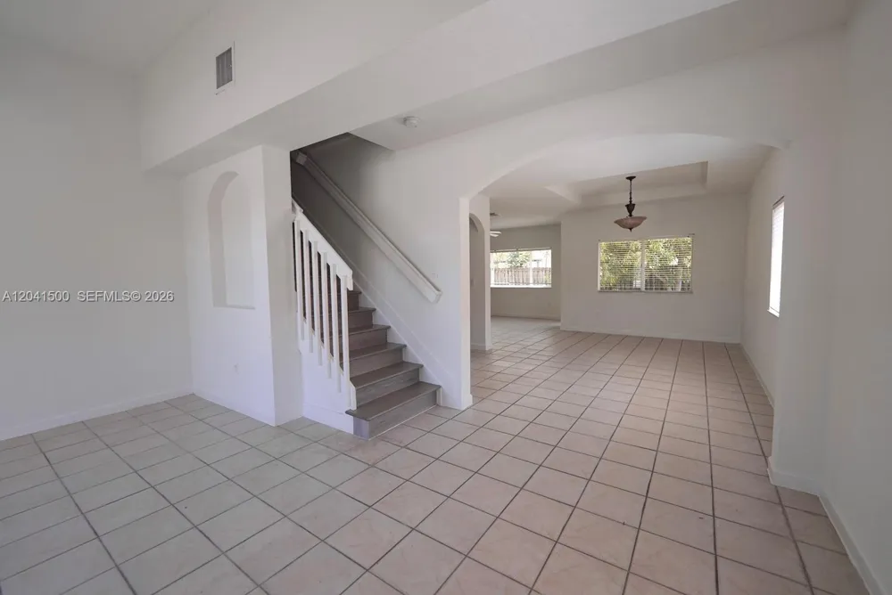8836 SW 221 TERR Miami, FL 33190