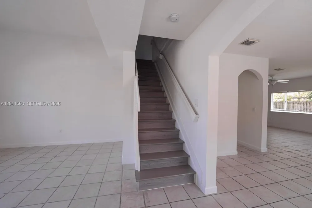 8836 SW 221 TERR Miami, FL 33190