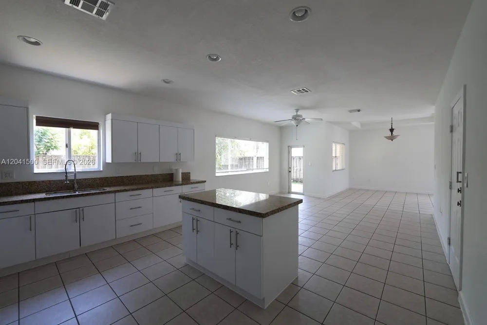 8836 SW 221 TERR Miami, FL 33190