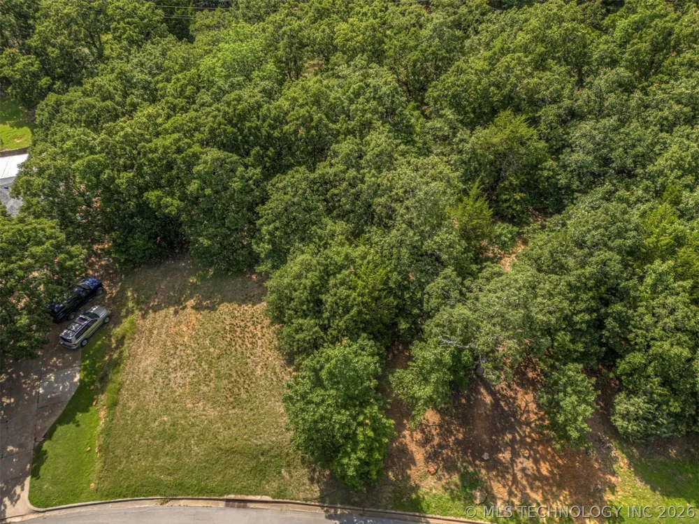 Pin Oak Drive Sand Springs, OK 74063