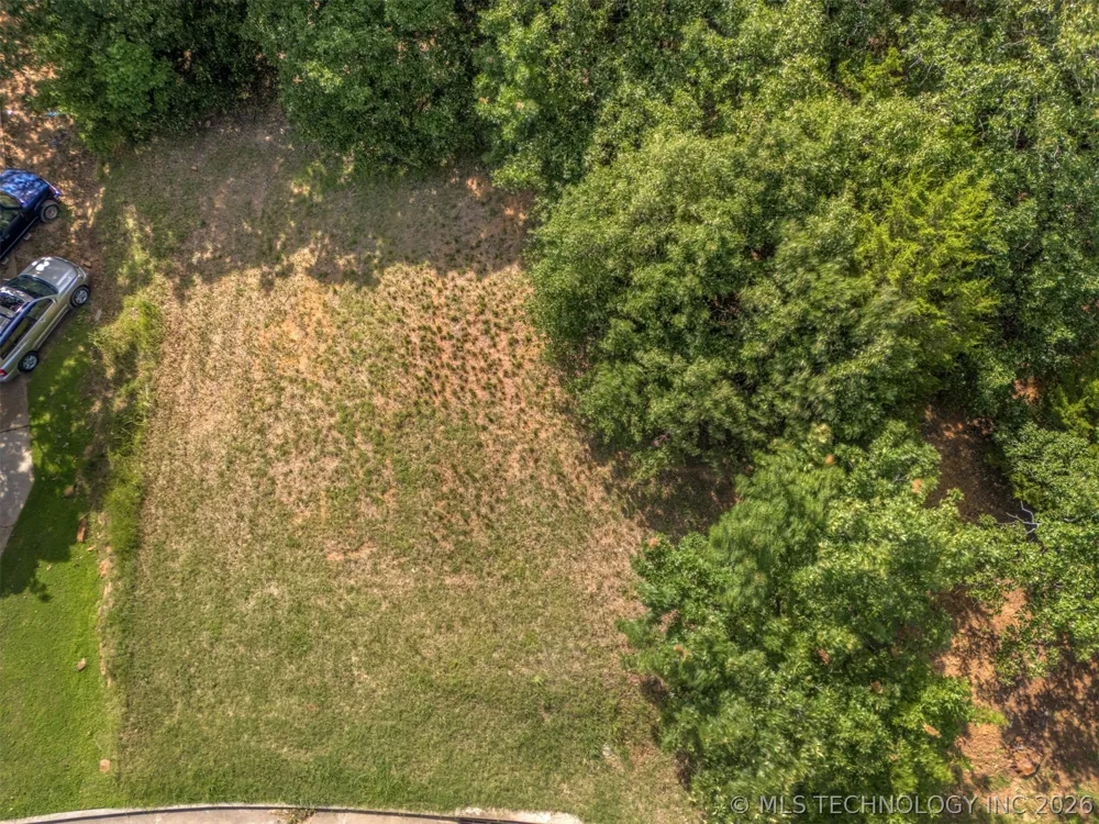 Pin Oak Drive Sand Springs, OK 74063
