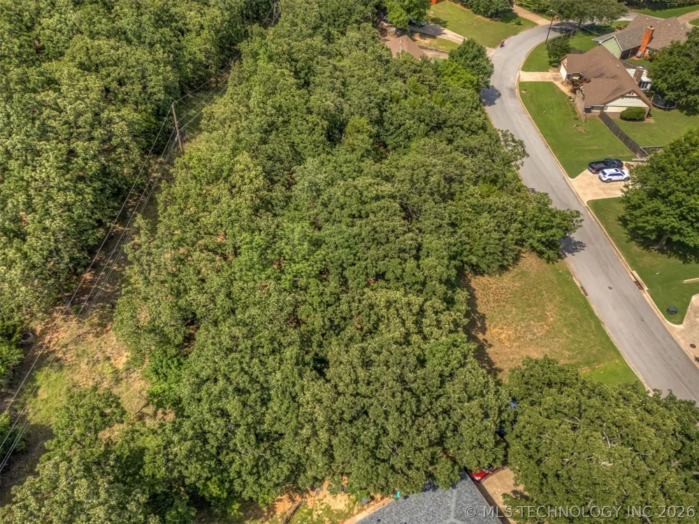 Pin Oak Drive Sand Springs, OK 74063
